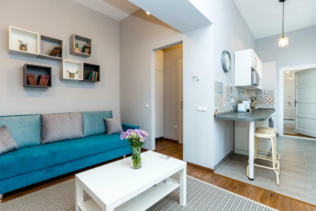 D8 Design Apartment & Studio เอ็กเกอร์ ภายนอก รูปภาพ